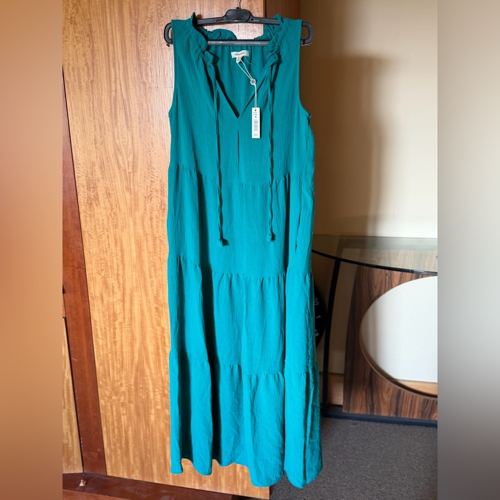 Max Studio Teal Sleeveless Tiered Maxi Dress with Ruffle Tie Neck